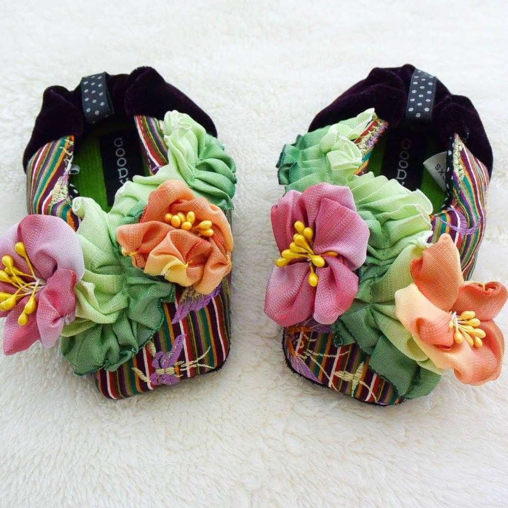 *Goody Goody* Boutique SILK slippers.